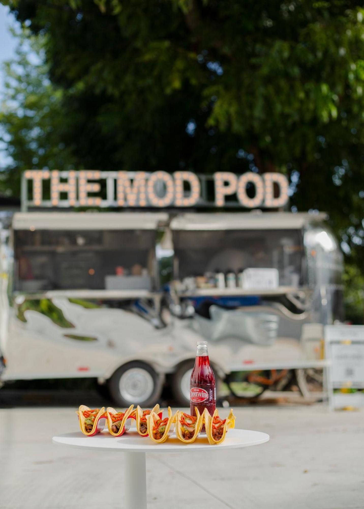 Little Mod Hotel At The University Charlottesville Exteriör bild