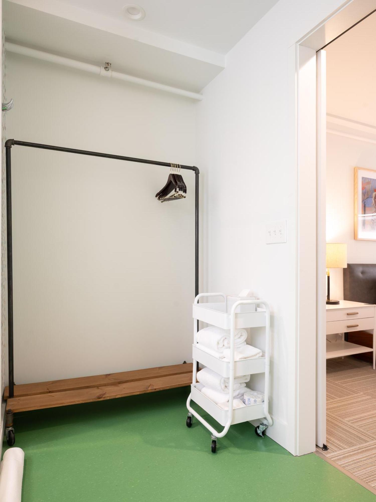 Little Mod Hotel At The University Charlottesville Exteriör bild